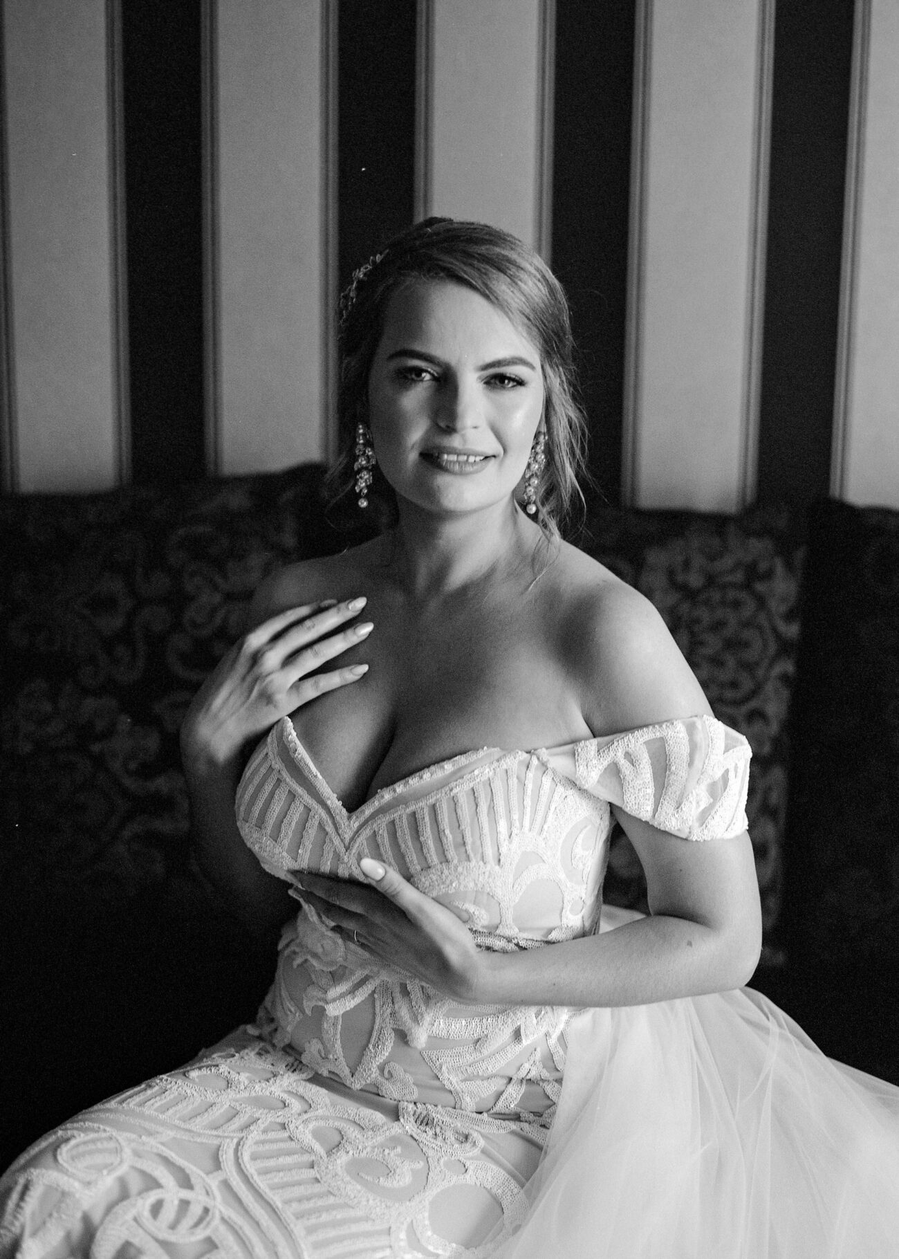Emocjonalna fotografia ślubna w czerni i bieli